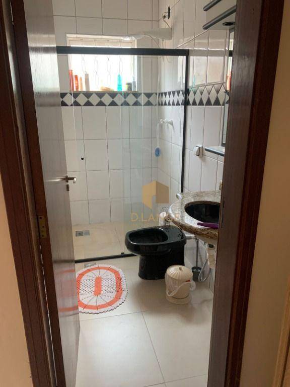 Casa de Condomínio à venda com 3 quartos, 196m² - Foto 26