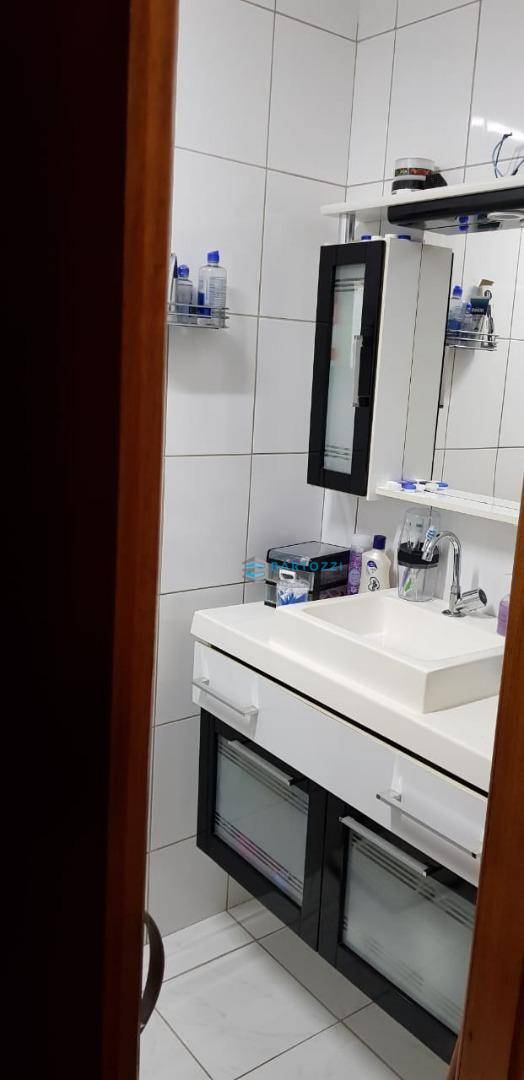 Apartamento à venda com 3 quartos, 87m² - Foto 15