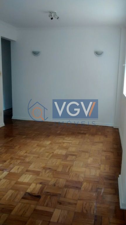 Apartamento para alugar com 3 quartos, 90m² - Foto 2