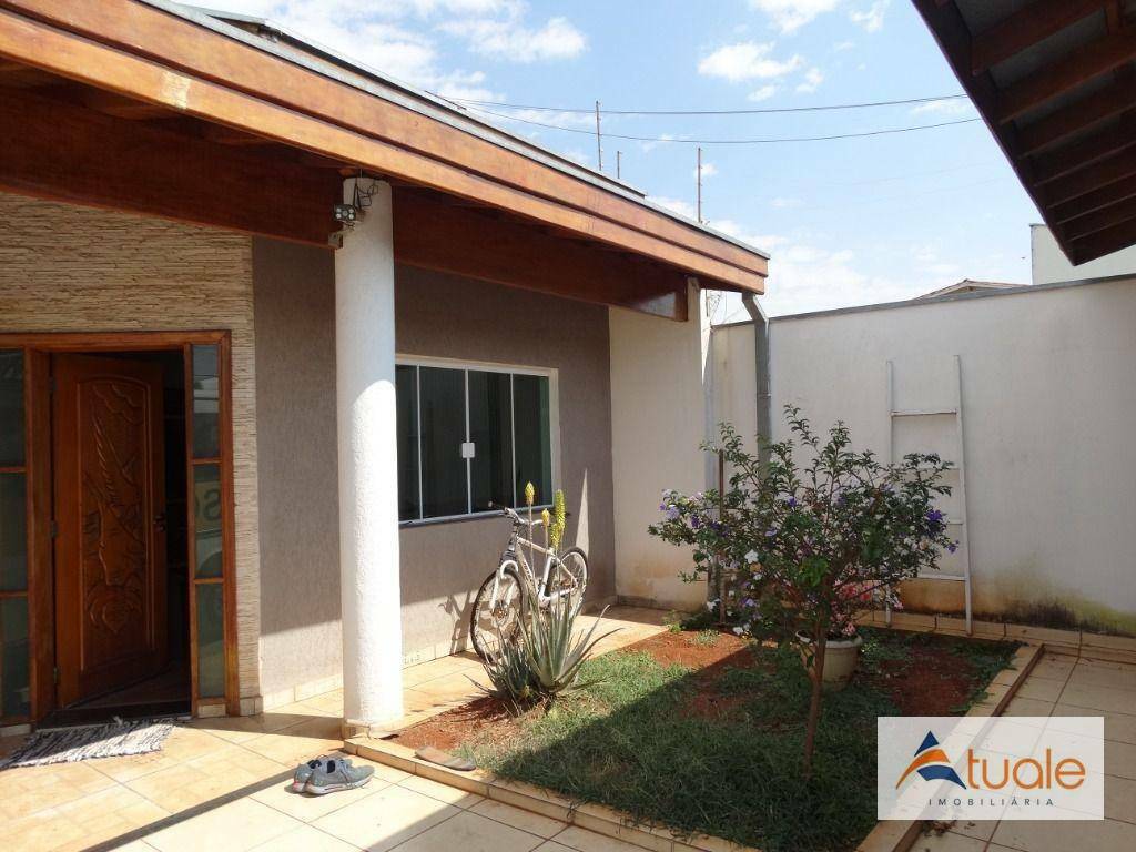 Casa à venda com 3 quartos, 200m² - Foto 2