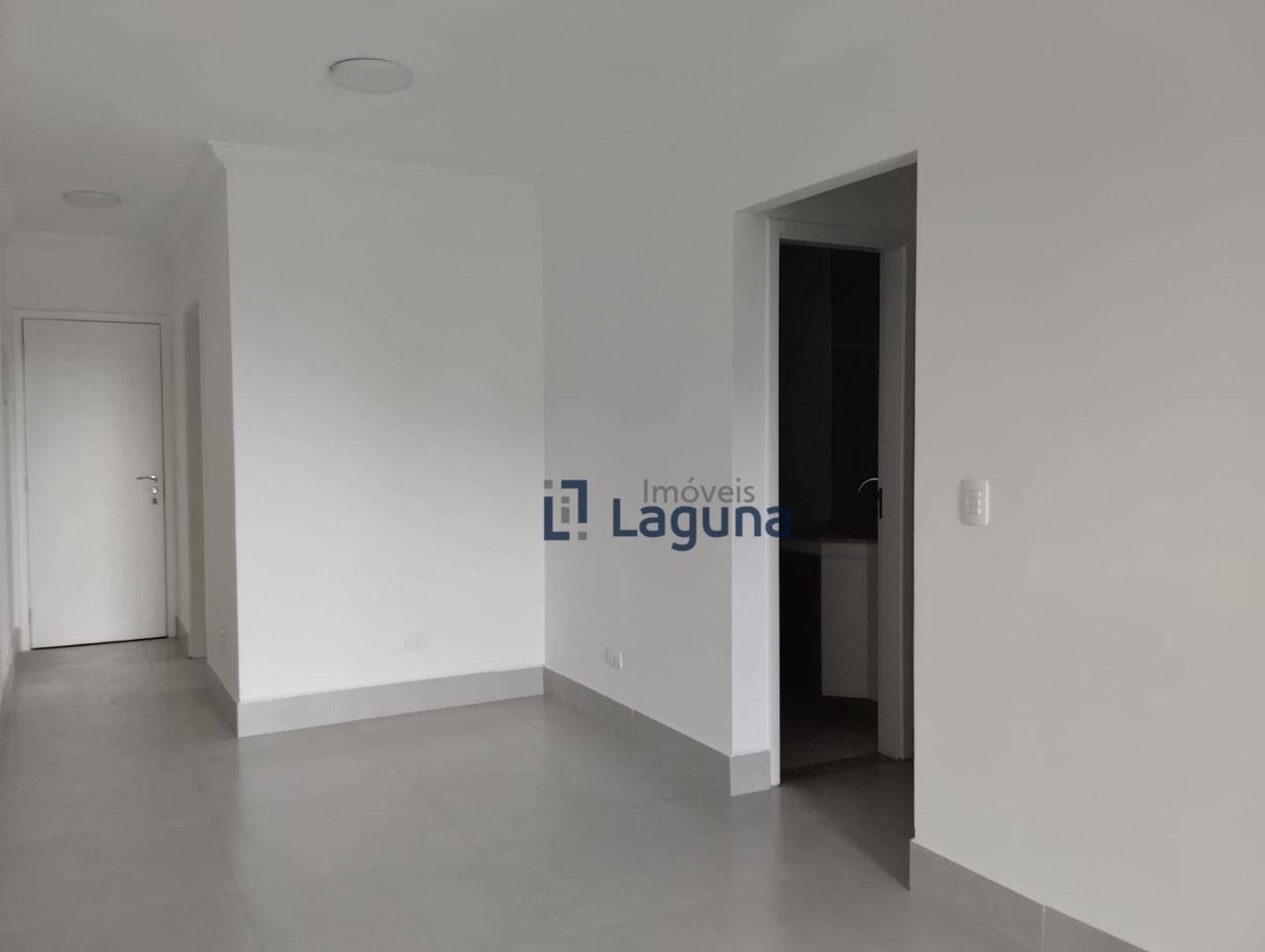 Apartamento para alugar com 2 quartos, 69m² - Foto 3