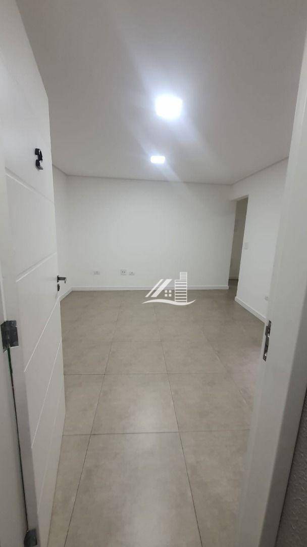 Apartamento à venda com 2 quartos, 77m² - Foto 2