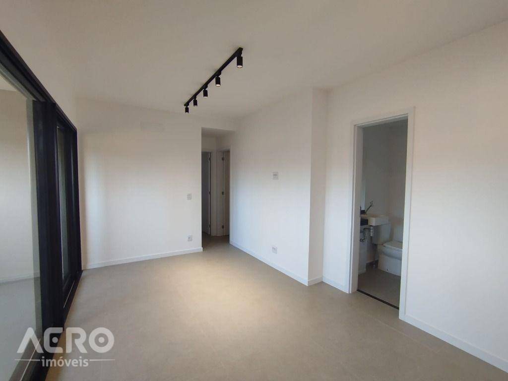 Apartamento para alugar com 3 quartos, 78m² - Foto 2