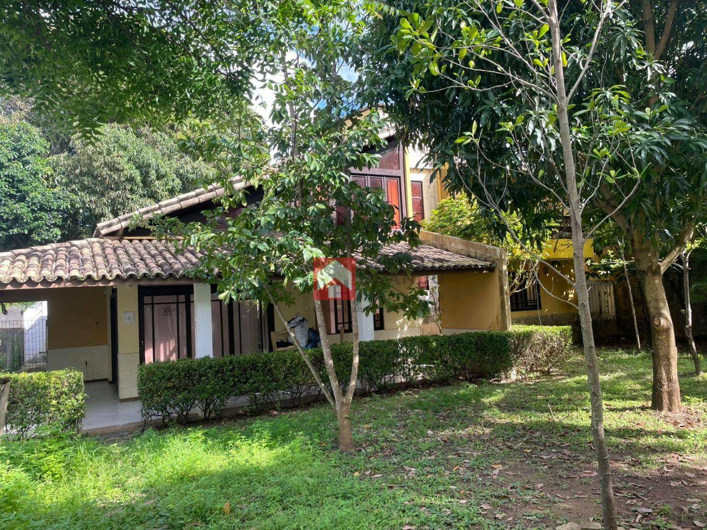 Casa de Condomínio à venda e aluguel com 3 quartos, 208m² - Foto 2