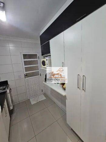 Casa à venda com 2 quartos, 110m² - Foto 8