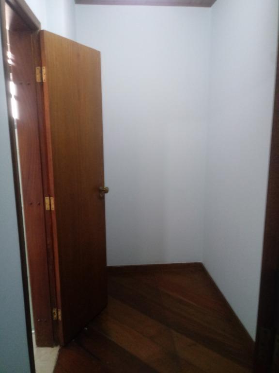 Sobrado à venda e aluguel com 4 quartos, 309m² - Foto 8