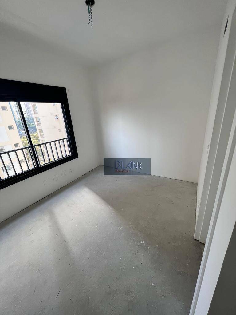 Apartamento para alugar com 3 quartos, 145m² - Foto 7