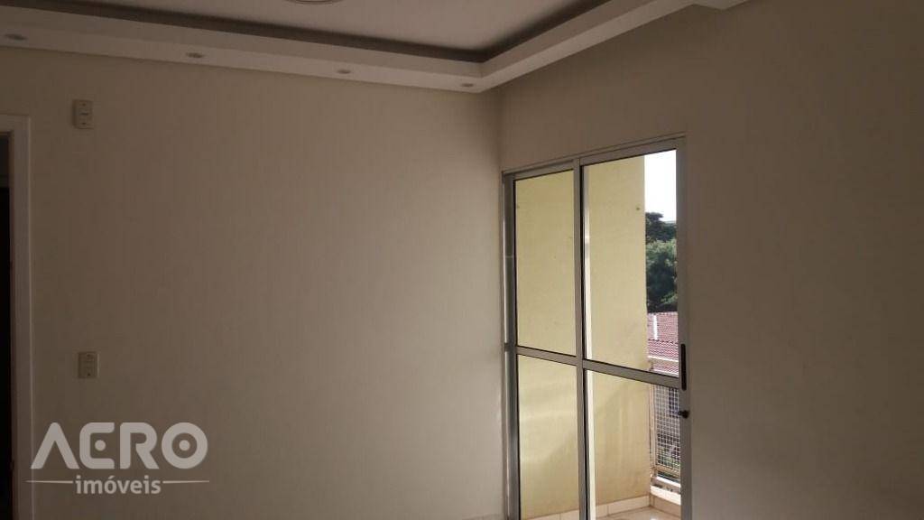 Apartamento à venda com 2 quartos, 56m² - Foto 2