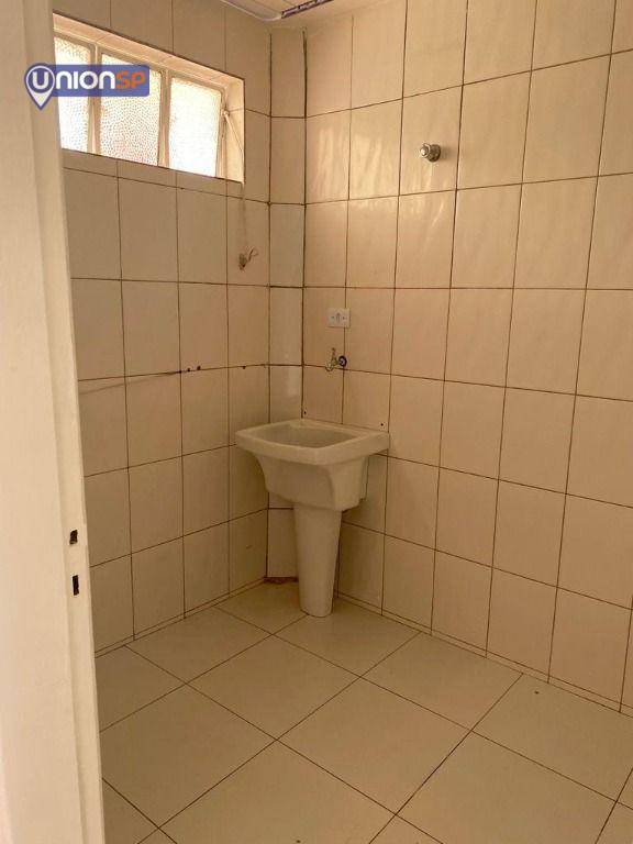 Apartamento à venda com 2 quartos, 40m² - Foto 7