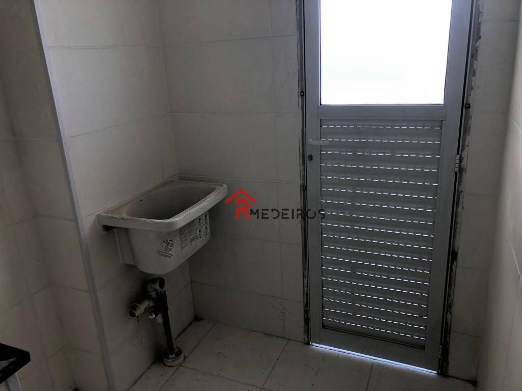 Apartamento à venda com 2 quartos, 70m² - Foto 17