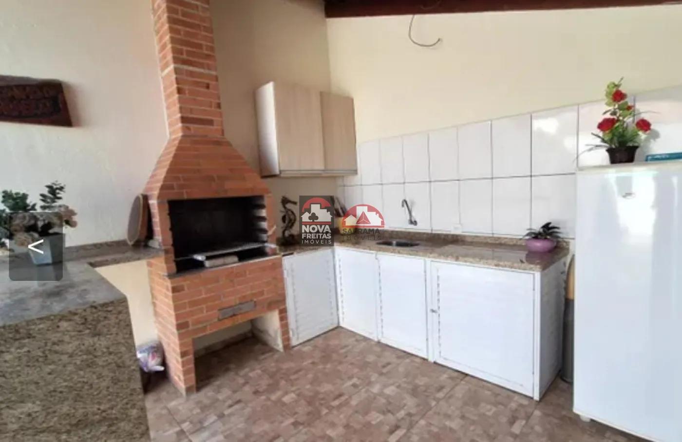 Casa à venda com 2 quartos, 250m² - Foto 8