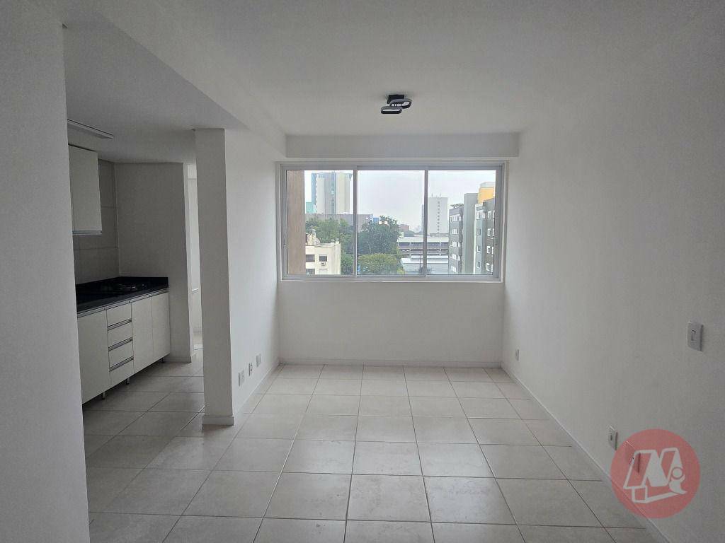 Apartamento para alugar com 3 quartos, 74m² - Foto 2