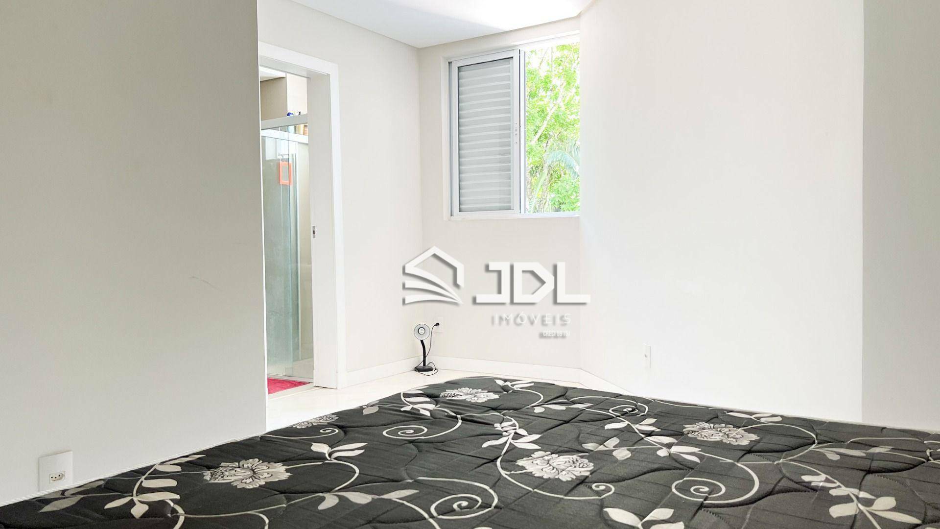 Apartamento à venda com 3 quartos, 104m² - Foto 10