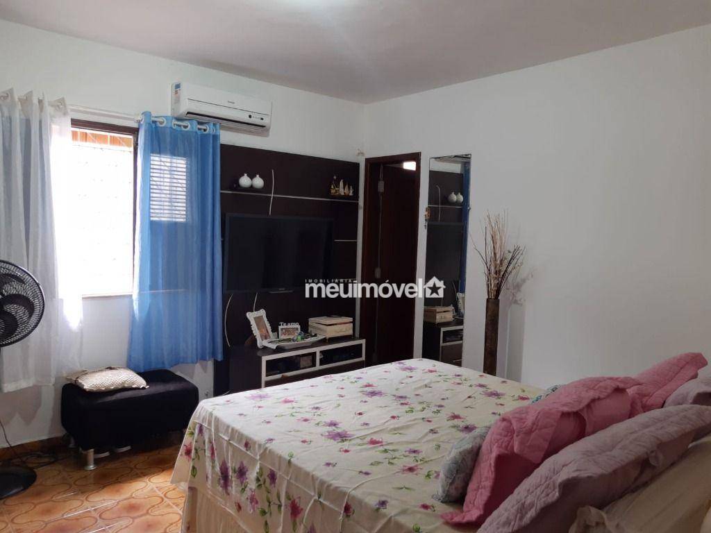 Casa à venda com 3 quartos, 250m² - Foto 19