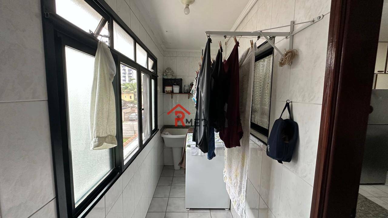 Apartamento à venda com 3 quartos, 124m² - Foto 11