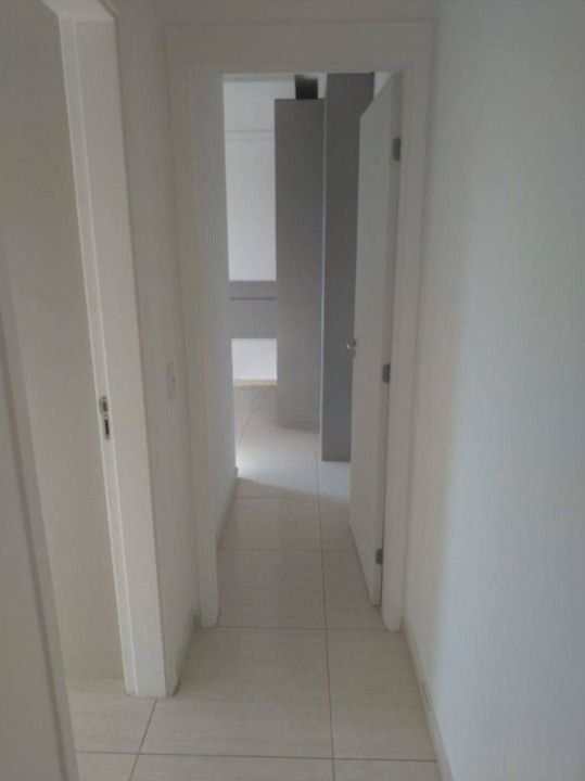 Apartamento à venda com 2 quartos, 49m² - Foto 11