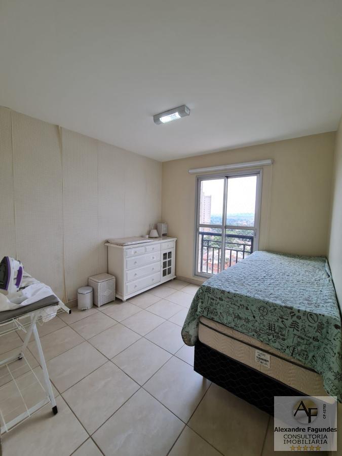 Apartamento à venda com 3 quartos, 97m² - Foto 11