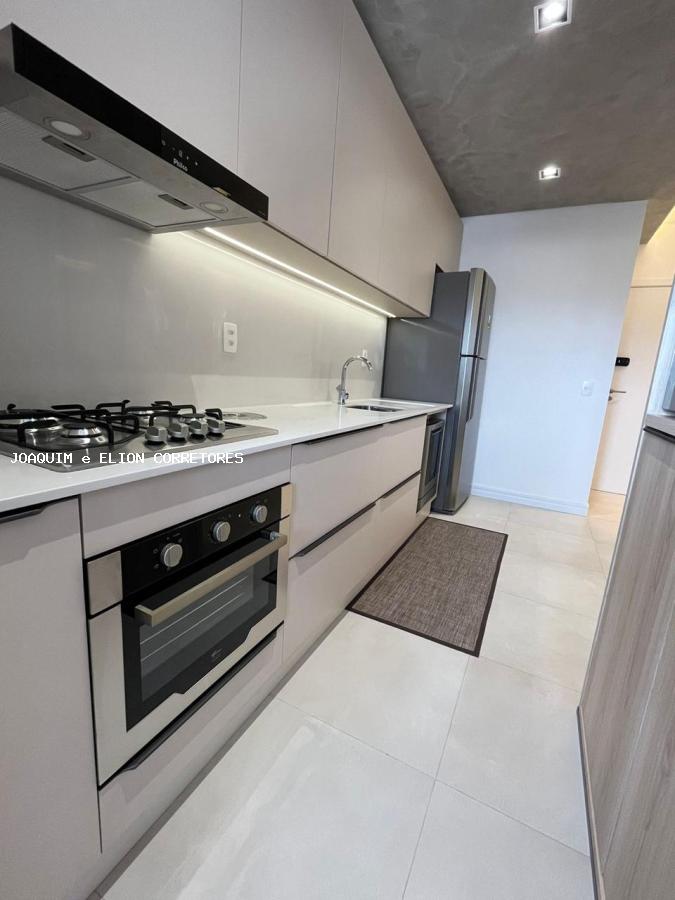 Apartamento à venda com 2 quartos, 69m² - Foto 7