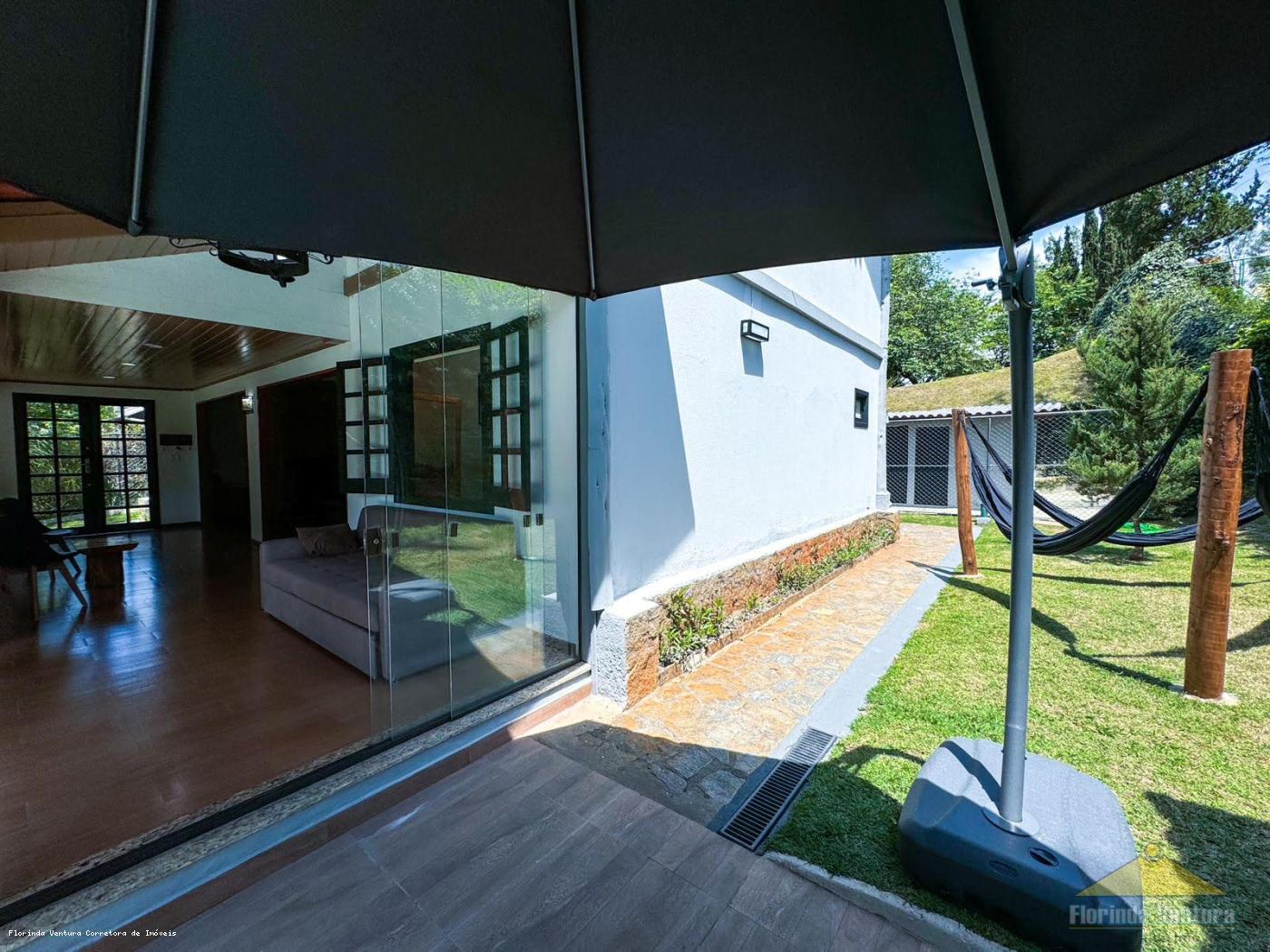 Casa de Condomínio à venda com 4 quartos, 259m² - Foto 16