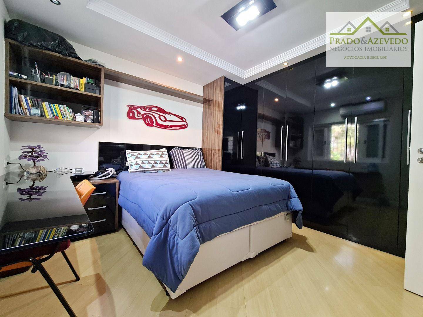 Casa à venda com 4 quartos, 300m² - Foto 5