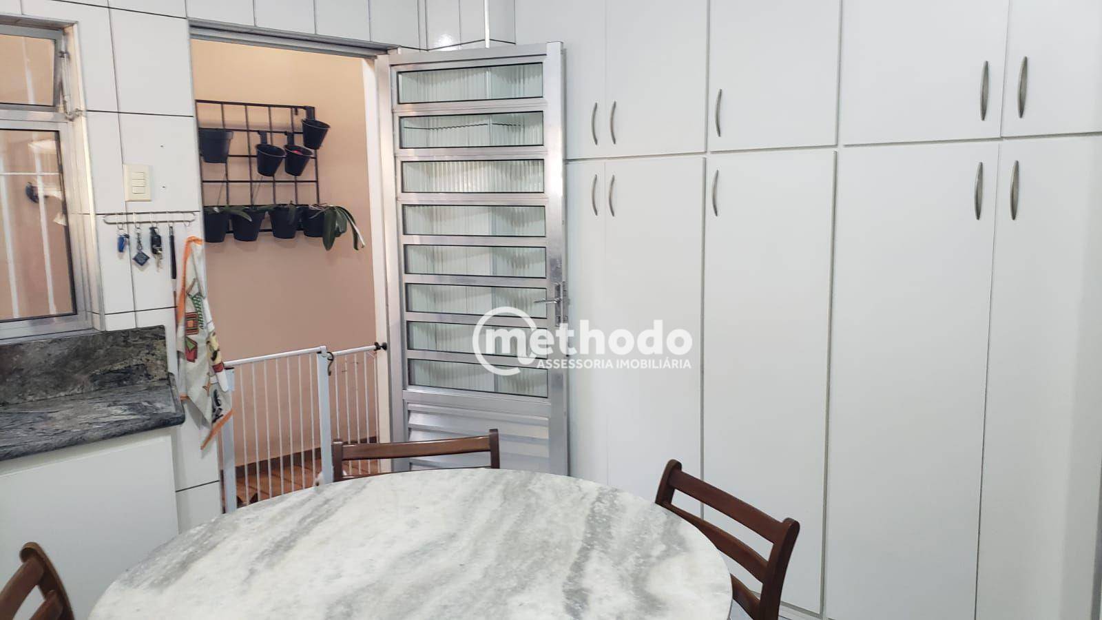 Casa à venda com 4 quartos, 205m² - Foto 24