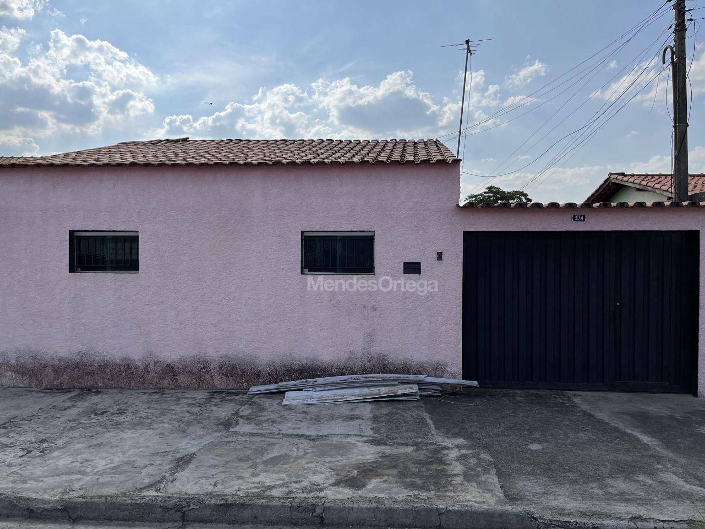 Casa à venda com 2 quartos, 184m² - Foto 2