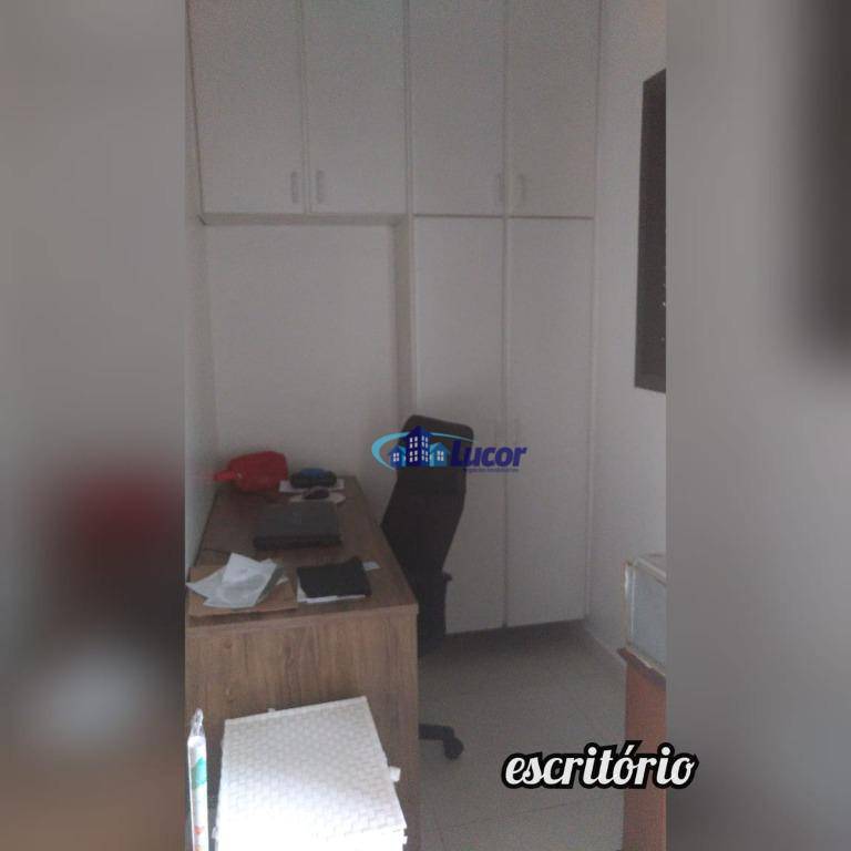 Apartamento à venda com 3 quartos, 85m² - Foto 2