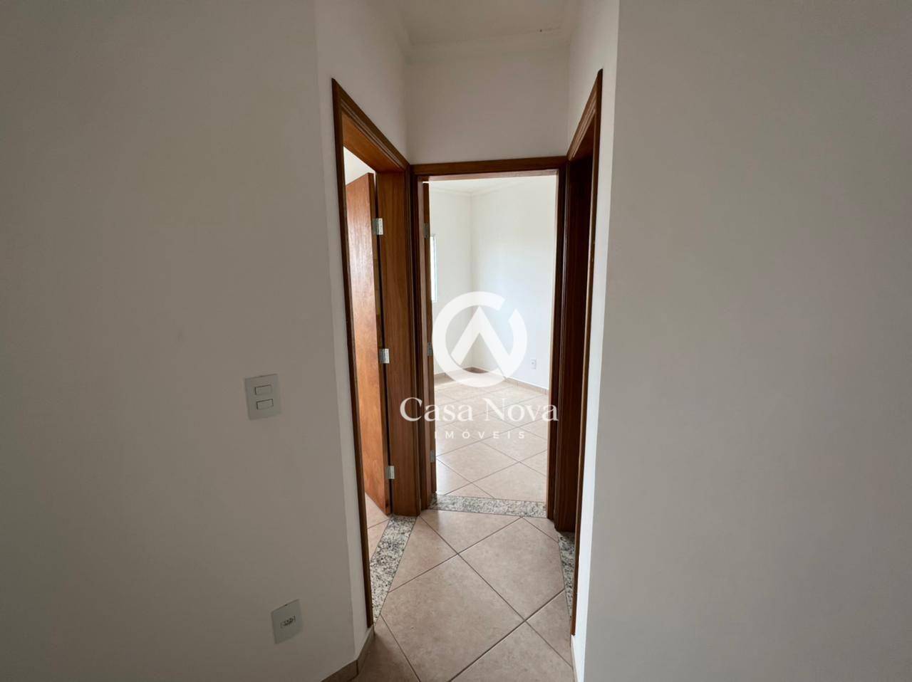 Apartamento à venda com 2 quartos, 43m² - Foto 3