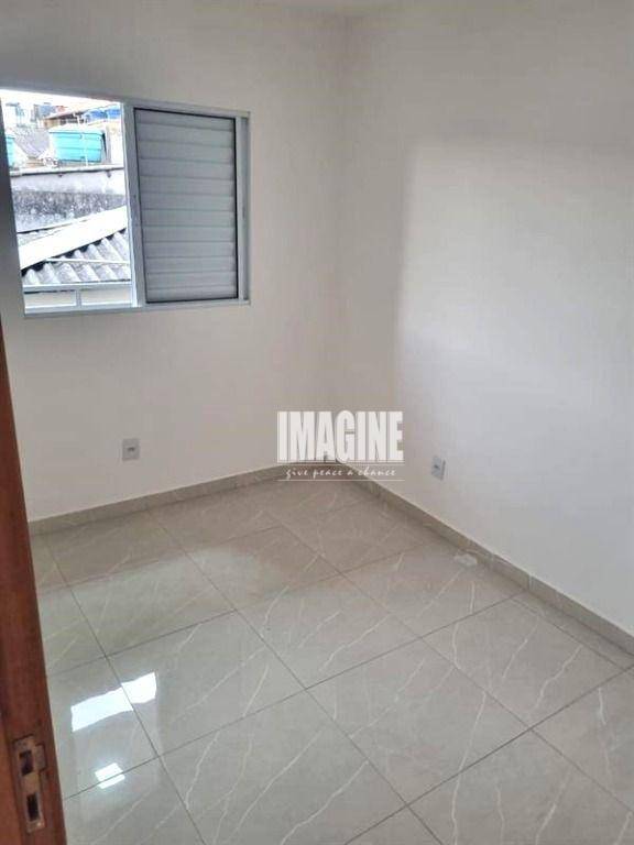 Apartamento à venda com 2 quartos, 40m² - Foto 2