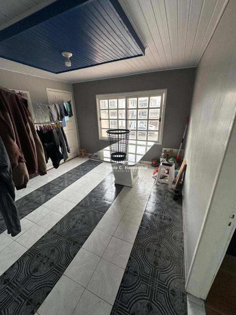 Casa à venda com 3 quartos, 194m² - Foto 13