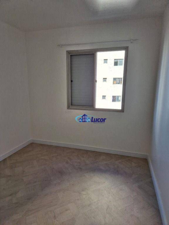 Apartamento para alugar com 3 quartos, 75m² - Foto 7