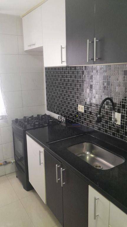 Apartamento à venda com 2 quartos, 56m² - Foto 2