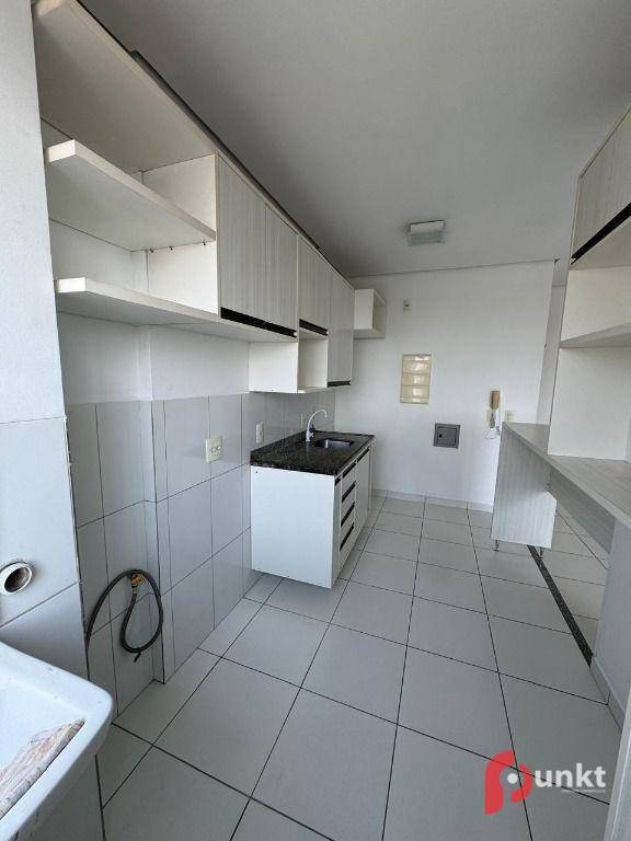 Apartamento para alugar com 2 quartos, 60m² - Foto 4