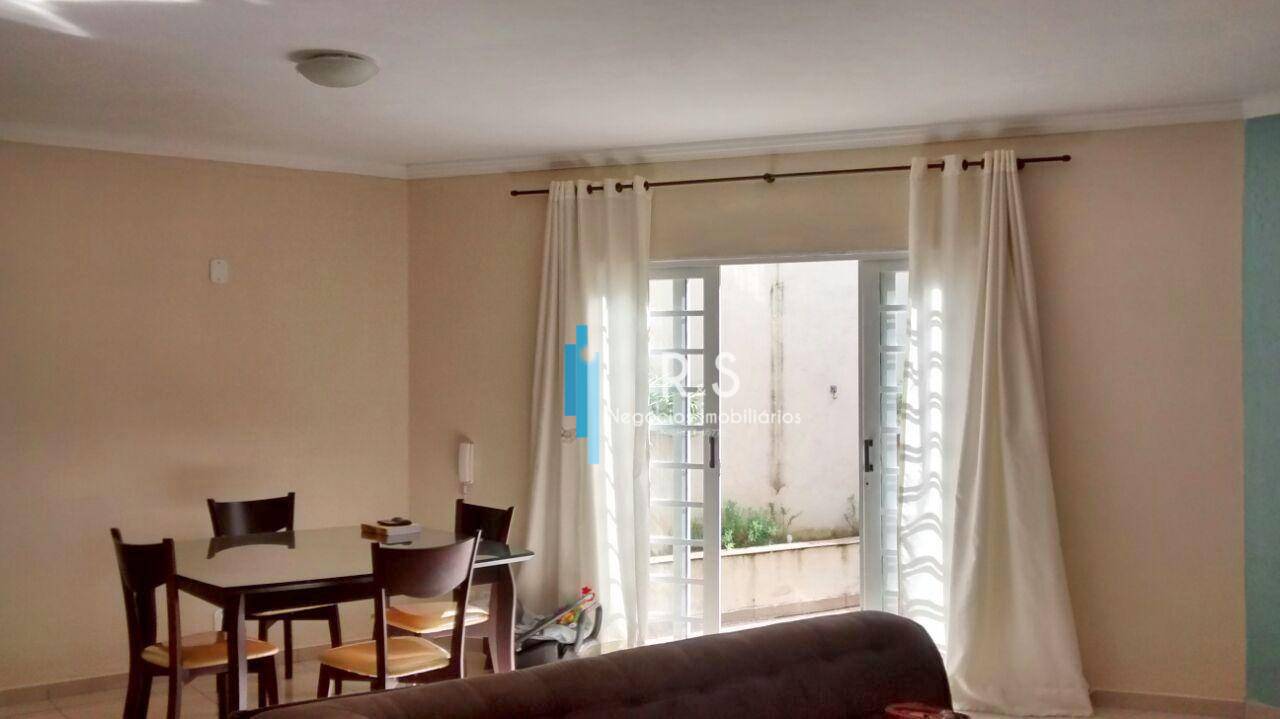 Casa à venda com 3 quartos, 260m² - Foto 4