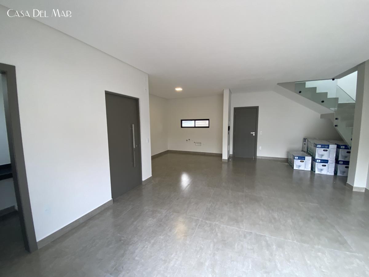 Casa à venda com 3 quartos, 220m² - Foto 13