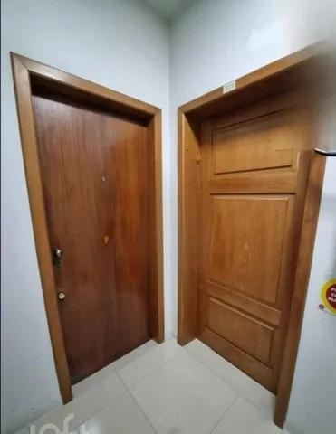 Apartamento à venda com 2 quartos, 105m² - Foto 2