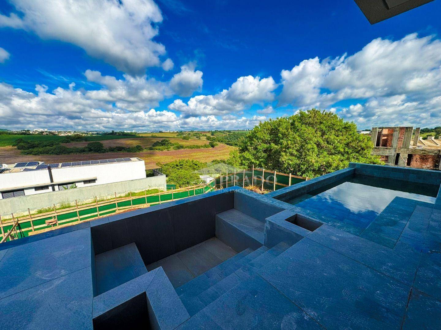 Casa à venda com 4 quartos, 347m² - Foto 19