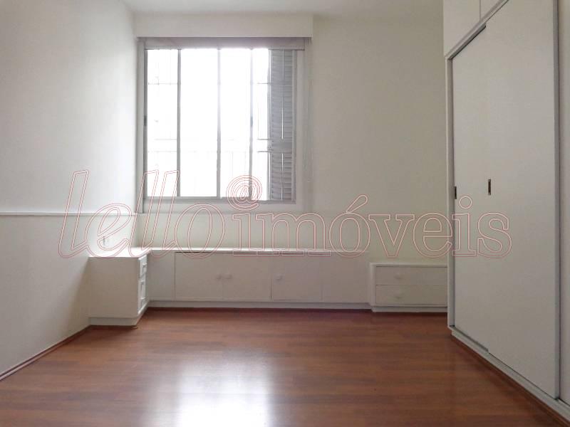 Apartamento para alugar com 3 quartos, 130m² - Foto 9