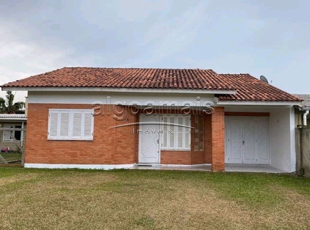 Casa à venda com 3 quartos, 130m² - Foto 1