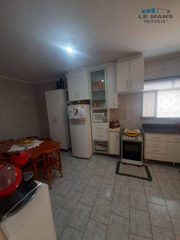 Casa à venda com 2 quartos, 158m² - Foto 10