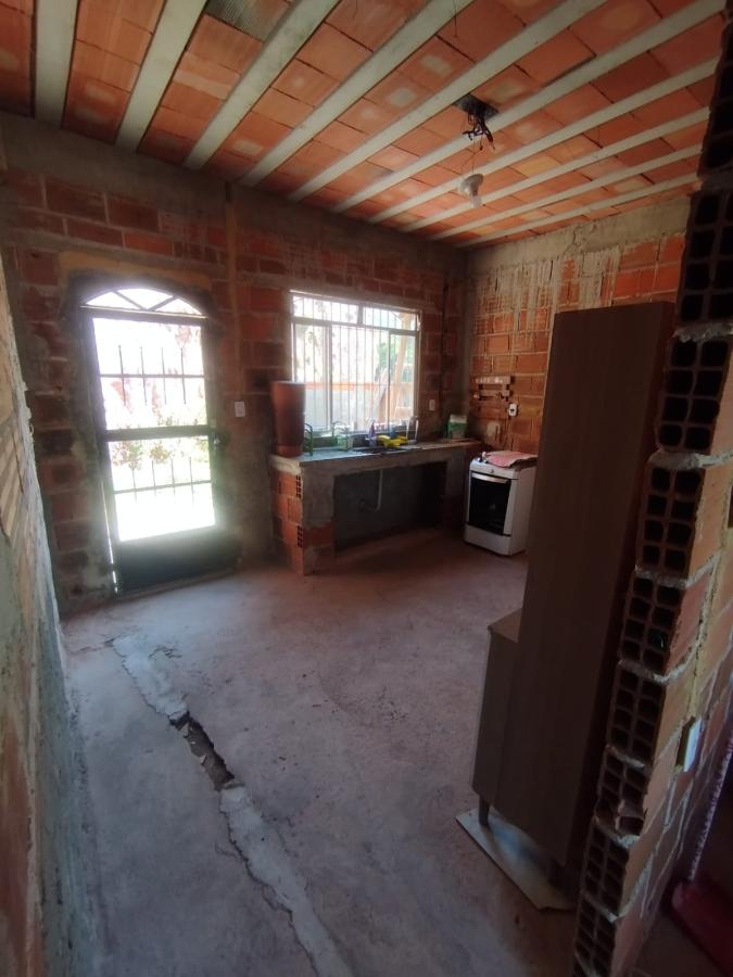 Casa à venda com 2 quartos, 360m² - Foto 4