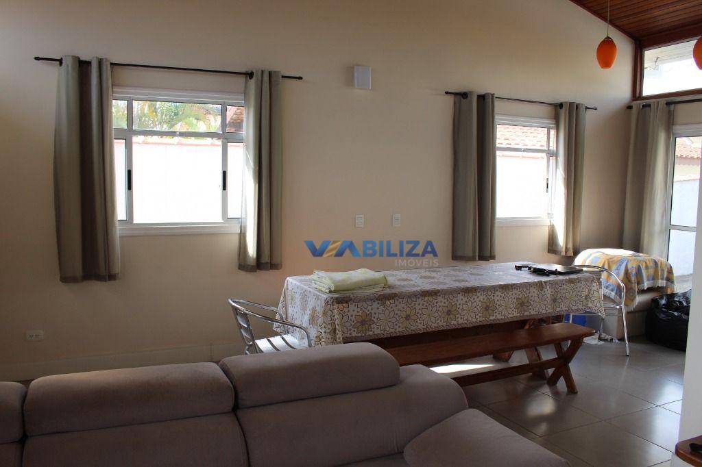 Casa de Condomínio à venda com 3 quartos, 214m² - Foto 12