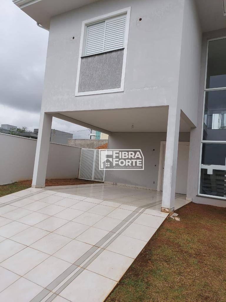 Casa de Condomínio à venda com 3 quartos, 245m² - Foto 3