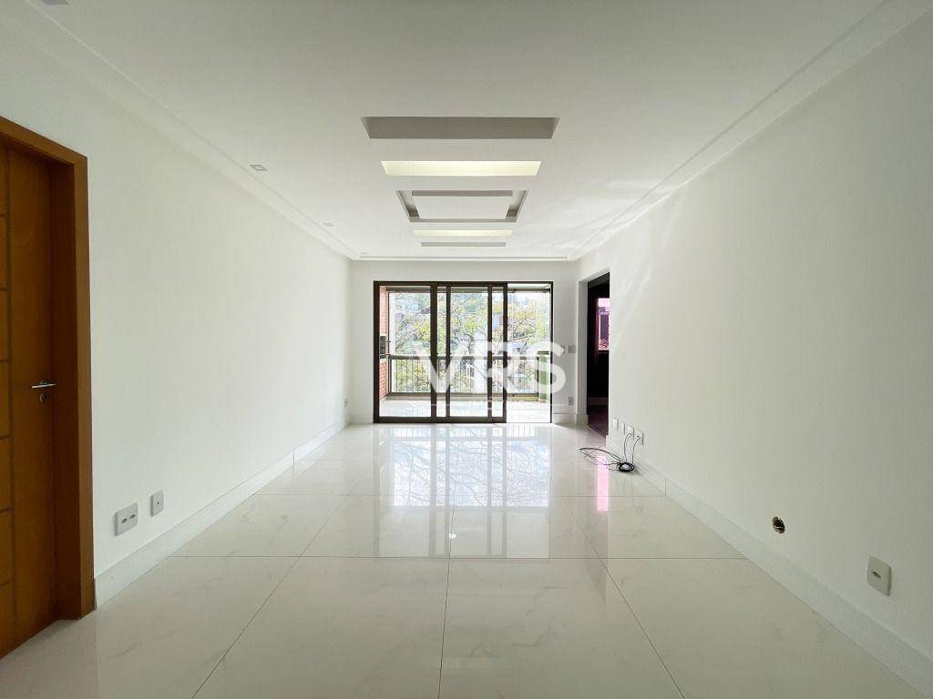 Apartamento à venda e aluguel com 3 quartos, 154m² - Foto 2
