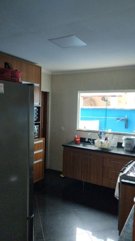 Casa de Condomínio à venda com 3 quartos, 260m² - Foto 28