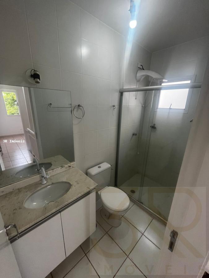 Casa de Condomínio à venda com 3 quartos, 247m² - Foto 25