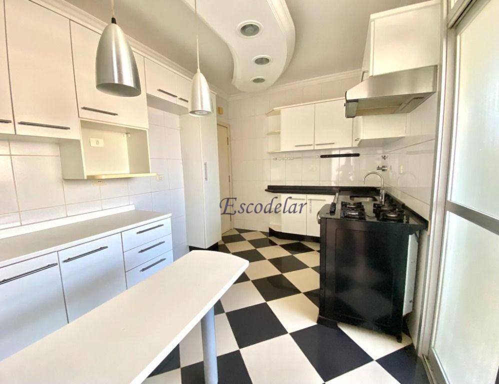 Apartamento à venda com 2 quartos, 70m² - Foto 14