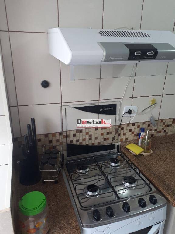 Apartamento à venda com 2 quartos, 56m² - Foto 8