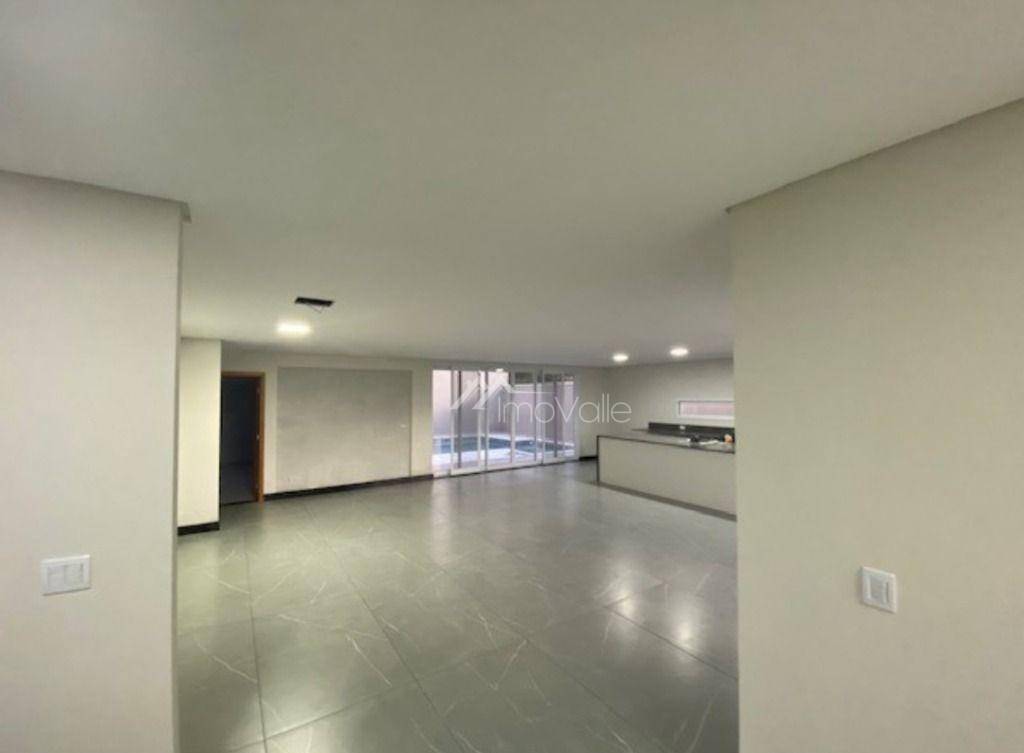 Sobrado à venda com 3 quartos, 370m² - Foto 2