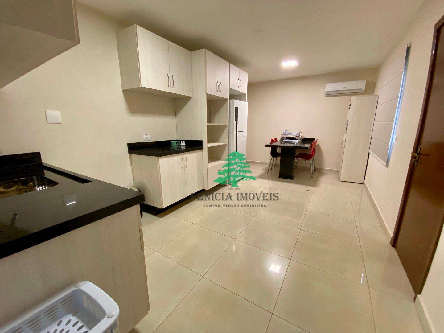 Apartamento para alugar com 3 quartos, 270m² - Foto 12